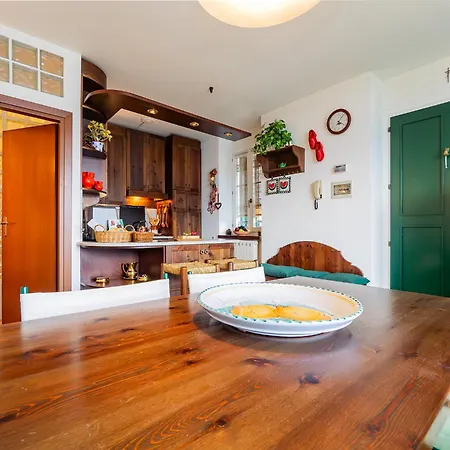 アパート Residenza Vecchio Molo Acquaseria